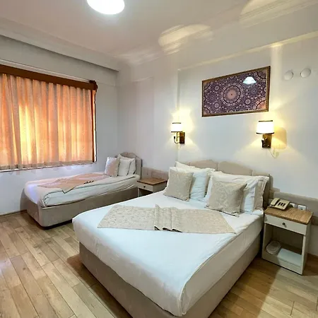 Karyatit Kaleici Hotell Antalya