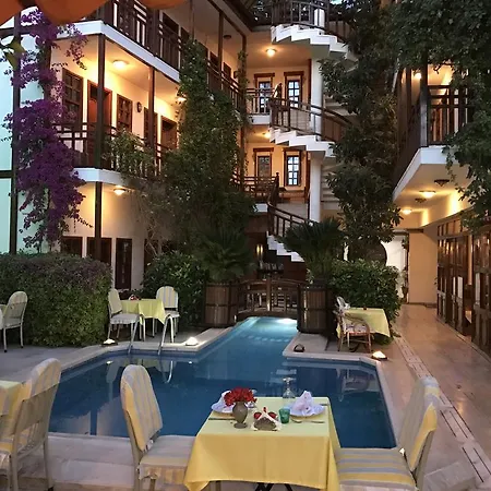 Hotel Karyatit Kaleici