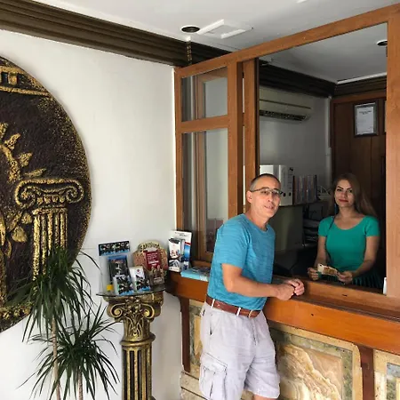 Hotel Karyatit Kaleici 2*