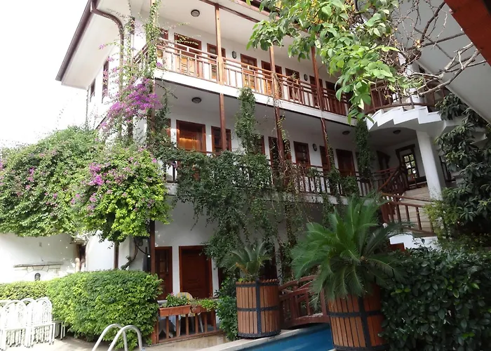 Hotell Karyatit Kaleici