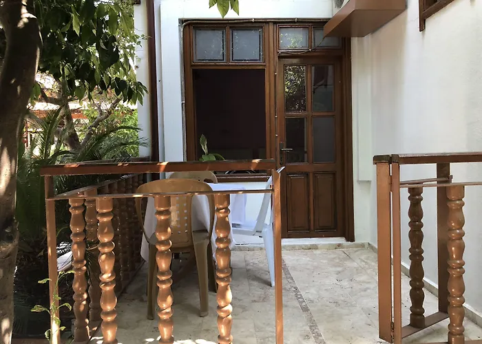 Karyatit Kaleici 3* Antalya