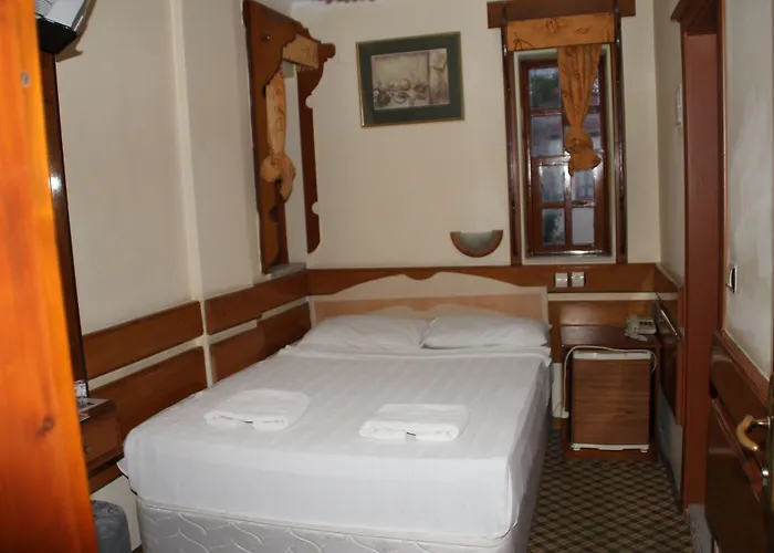 Hotell Karyatit Kaleici