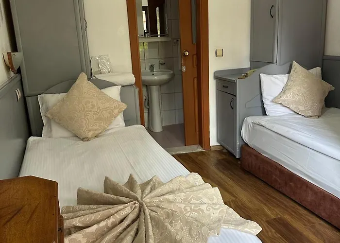Karyatit Kaleici Hotell