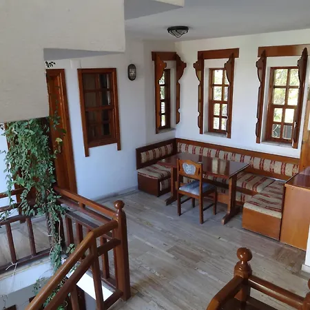 Otel Karyatit Kaleici Antalya