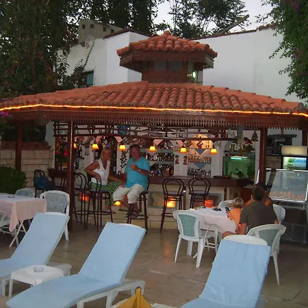 Otel Karyatit Kaleici 3*