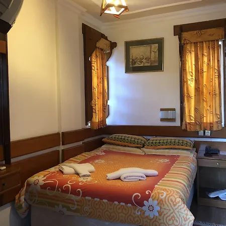 Otel Karyatit Kaleici Antalya