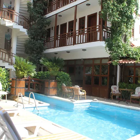 Otel Karyatit Kaleici Antalya