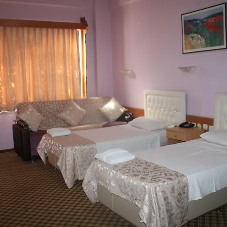 Otel Karyatit Kaleici 3*