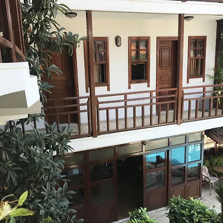 Karyatit Kaleici 3* Antalya