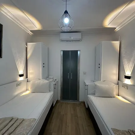 Karyatit Kaleici Hotel