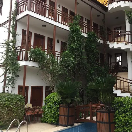 Karyatit Kaleici Otel Antalya