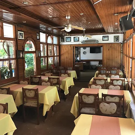 Karyatit Kaleici 3* Antalya
