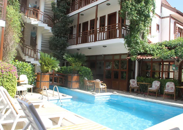 Hotel Karyatit Kaleici Antália