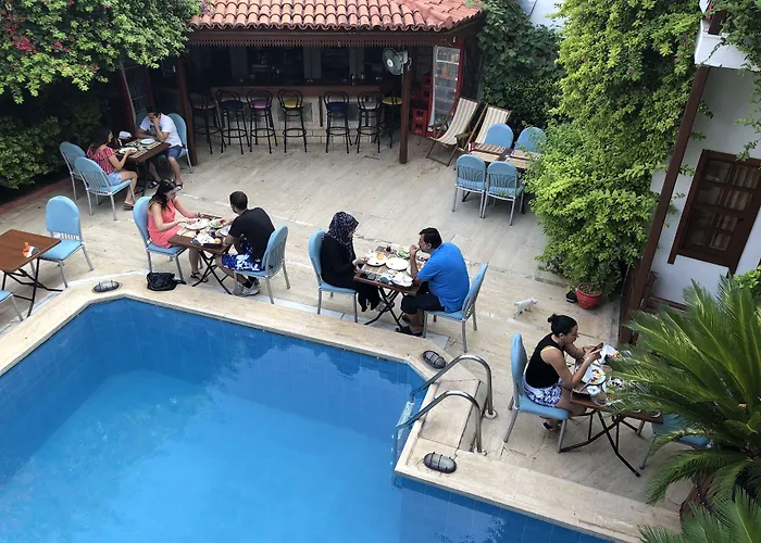 Karyatit Kaleici Hotel