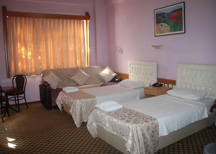 Hotel Karyatit Kaleici 3*