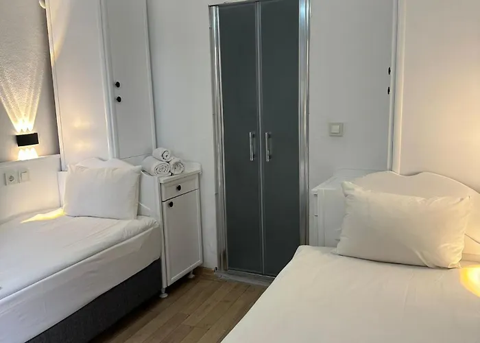 Karyatit Kaleici Hotel 3*