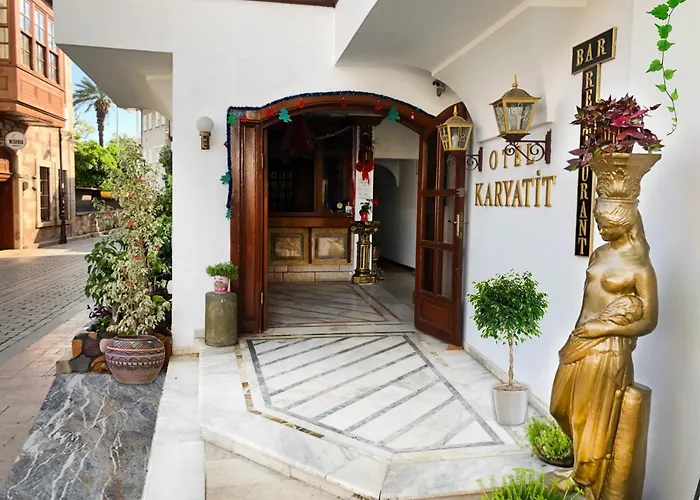Karyatit Kaleici 3* Antalia
