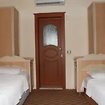 Karyatit Kaleici