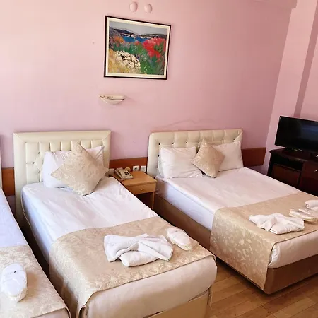 Karyatit Kaleici Hotell