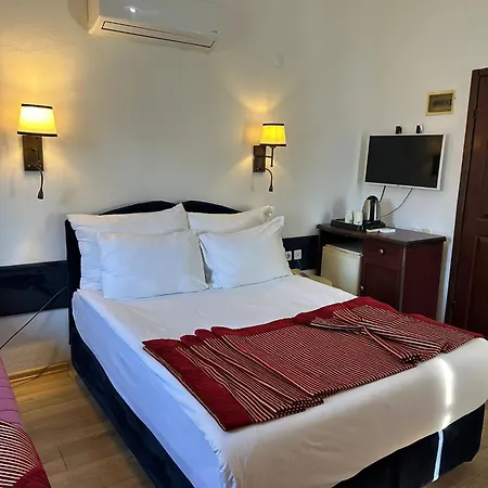 Karyatit Kaleici Hotel