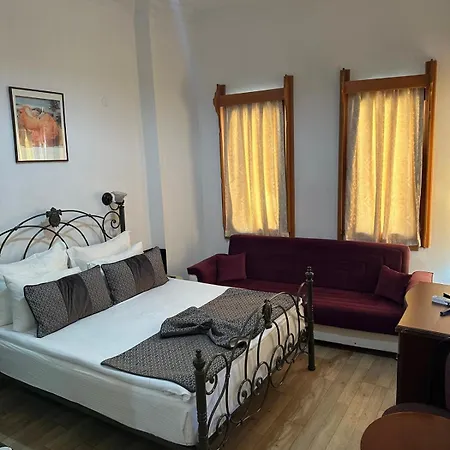 Karyatit Kaleici Hotel Antalya