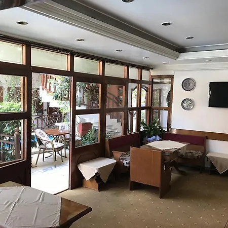 Hotell Karyatit Kaleici