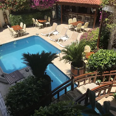 Karyatit Kaleici Antalya