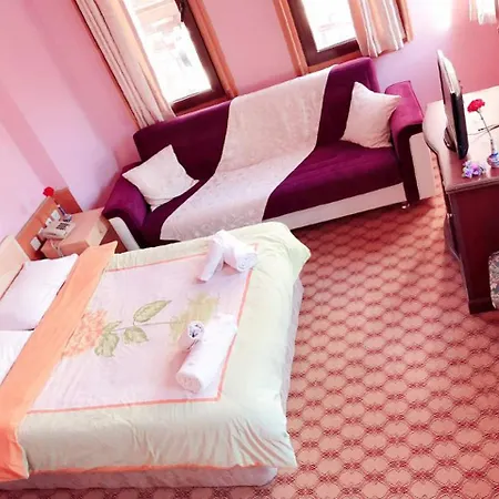 Karyatit Kaleici Antalya